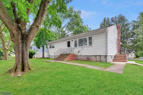 30 Lafayette Ave, Somerset, NJ 08873