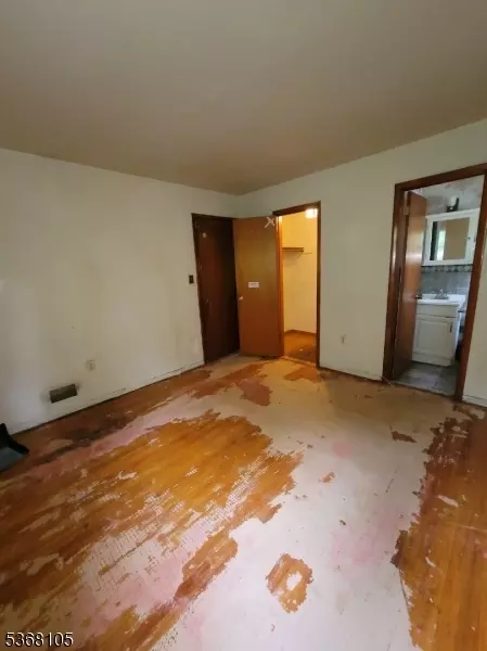 519 Trinity St, Plainfield, NJ 07063 photo 10