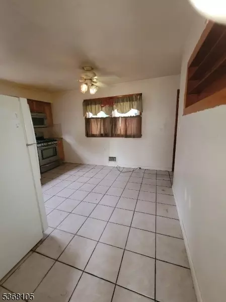 519 Trinity St, Plainfield, NJ 07063 photo 6