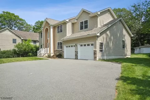 52 Netcong Rd, Budd Lake, NJ 07828 photo 4