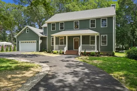 32 Netcong Rd, Mount Olive, NJ 07828