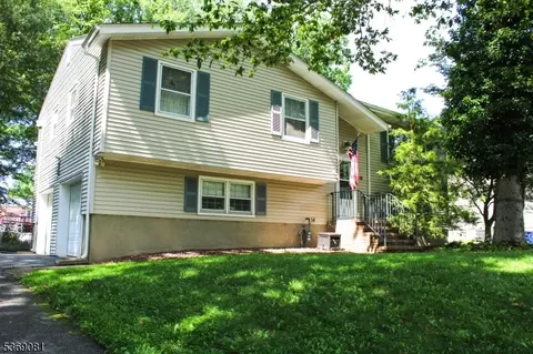 10 Carson Rd, Budd Lake, NJ 07828