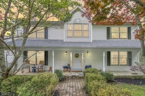 167 Buffalo Hollow Rd, Glen Gardner, NJ 08826