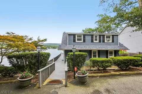 62 Board Rd, Hewitt, NJ 07421