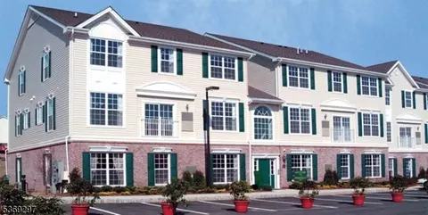 301 Rainbow Way #301, Phillipsburg, NJ 08865