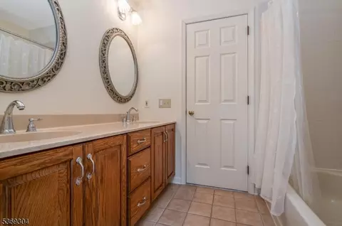 4 Wheatfield Rd, Flemington, NJ 08822 photo 17