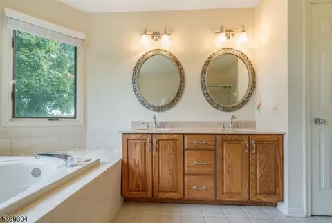 4 Wheatfield Rd, Flemington, NJ 08822 photo 21