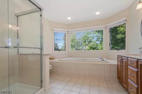4 Wheatfield Rd, Flemington, NJ 08822 photo 19