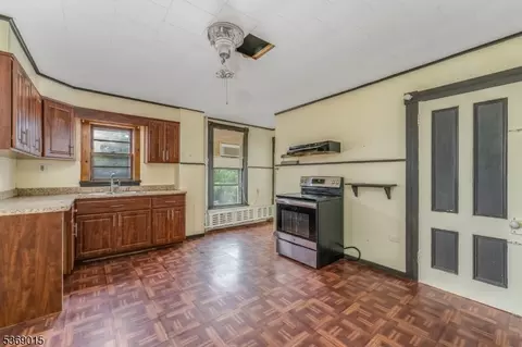 111 E Washington Ave, Washington, NJ 07882 photo 9