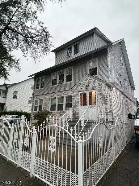 101 Ellington St, East Orange, NJ 07017