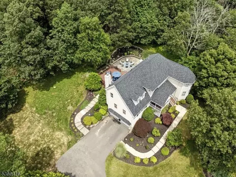 10 Peter Dr, Hackettstown, NJ 07840 photo 4