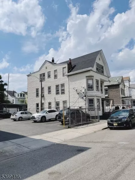 120-122 Lewis St, Paterson, NJ 07501