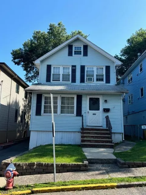 689 Probst Ave, Fairview, NJ 07022