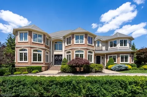 10 Michelle Ln, Livingston, NJ 07039