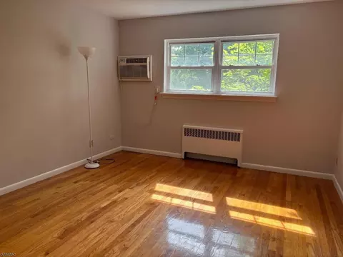 430 Beverly Rd #E, Teaneck, NJ 07666 photo 8