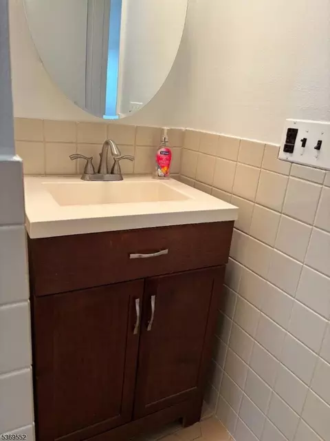 430 Beverly Rd #E, Teaneck, NJ 07666 photo 10