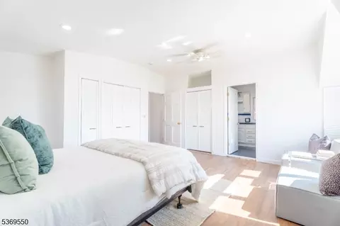 238 Undercliff Ave, Edgewater, NJ 07020 photo 21
