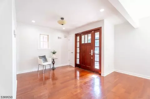 238 Undercliff Ave, Edgewater, NJ 07020 photo 17