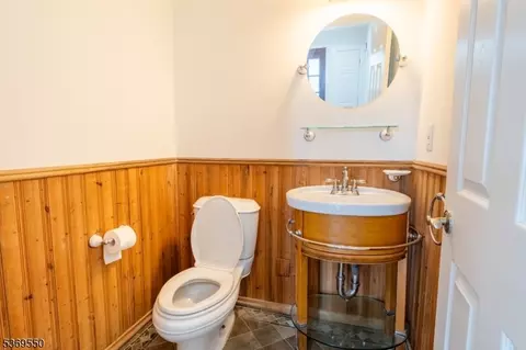 238 Undercliff Ave, Edgewater, NJ 07020 photo 18