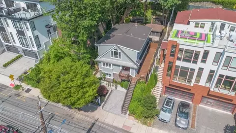238 Undercliff Ave, Edgewater, NJ 07020 photo 45