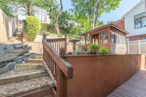 238 Undercliff Ave, Edgewater, NJ 07020 photo 34