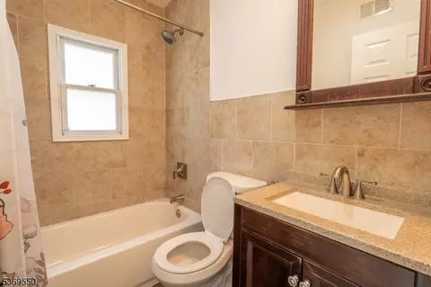 238 Undercliff Ave, Edgewater, NJ 07020 photo 26