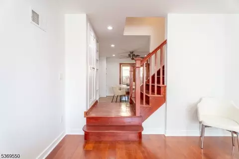 238 Undercliff Ave, Edgewater, NJ 07020 photo 7