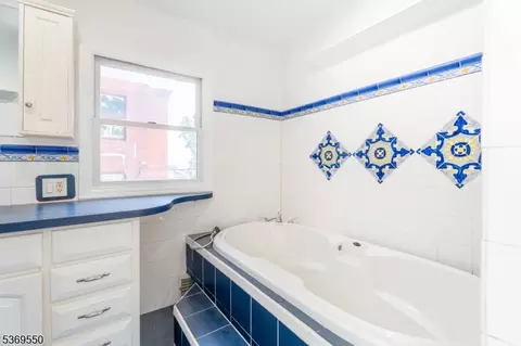238 Undercliff Ave, Edgewater, NJ 07020 photo 29