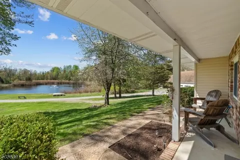 75 Wolfs Corner Rd, Newton, NJ 07860