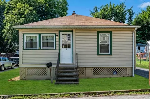 41 Nestor St, Franklin, NJ 07416
