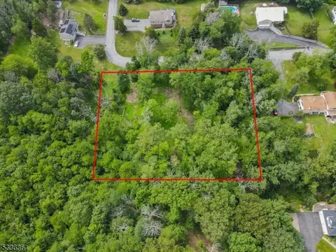 000 Florence Ln, Andover Twp, NJ 07860