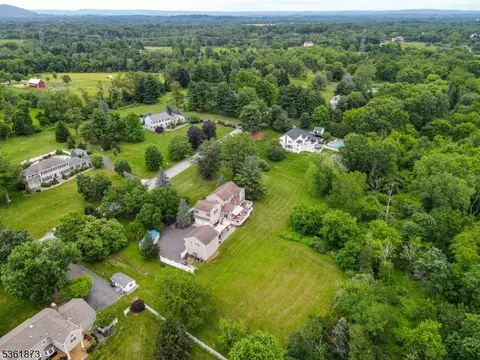 17 Apple Tree Rd, Flemington, NJ 08822 photo 10