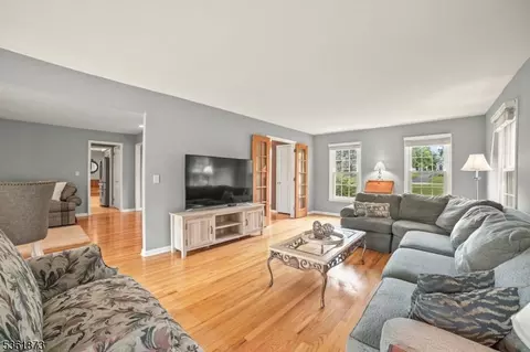 17 Apple Tree Rd, Flemington, NJ 08822 photo 16