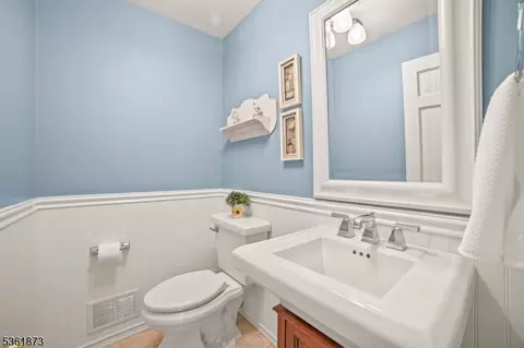 17 Apple Tree Rd, Flemington, NJ 08822 photo 29