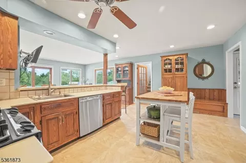 17 Apple Tree Rd, Flemington, NJ 08822 photo 21
