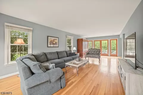 17 Apple Tree Rd, Flemington, NJ 08822 photo 15
