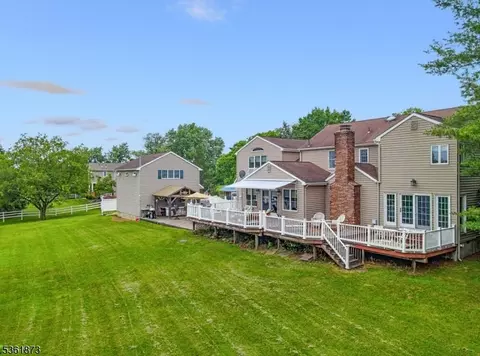 17 Apple Tree Rd, Flemington, NJ 08822 photo 6