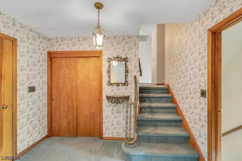 581 Mazur, Paramus, NJ 07652 photo 19