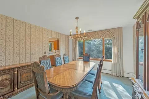 581 Mazur, Paramus, NJ 07652 photo 11