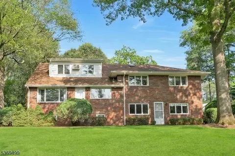 581 Mazur, Paramus, NJ 07652 photo 40