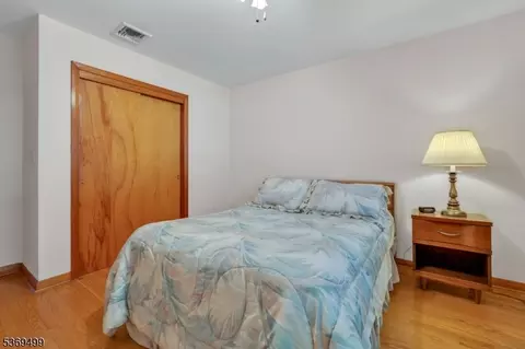581 Mazur, Paramus, NJ 07652 photo 30