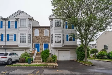 1727 Essex St #601, Rahway, NJ 07065