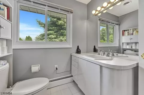 4 Corvair Pl, Wayne, NJ 07470 photo 31