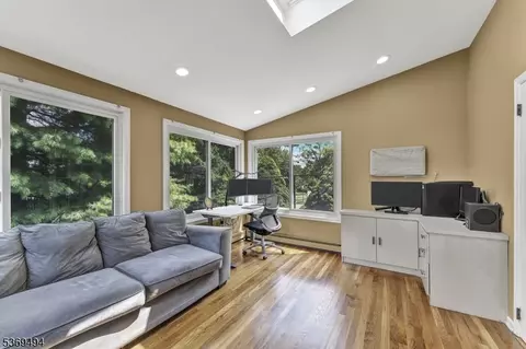 4 Corvair Pl, Wayne, NJ 07470 photo 21