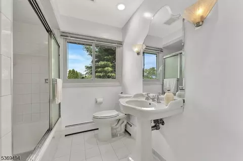 4 Corvair Pl, Wayne, NJ 07470 photo 28