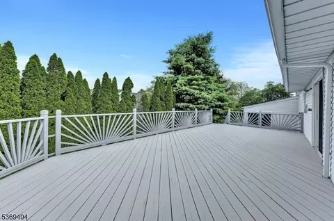 4 Corvair Pl, Wayne, NJ 07470 photo 41