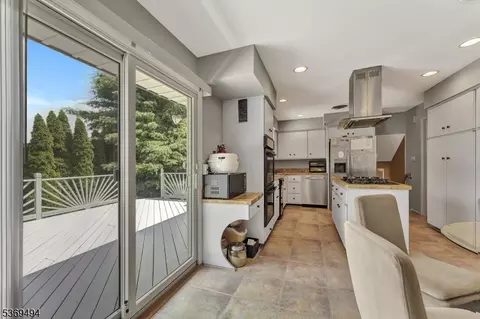 4 Corvair Pl, Wayne, NJ 07470 photo 12