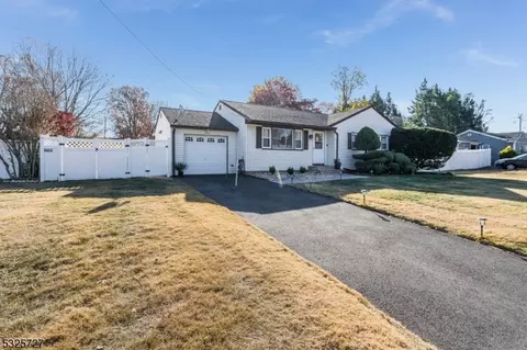 1565 W 6th St, Piscataway, NJ 08854