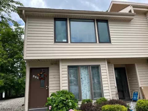 355 Mohegan Ci, Lafayette, NJ 07848