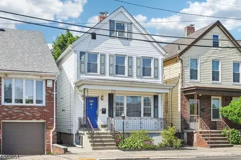 414 Hancock Pl, Fairview, NJ 07022